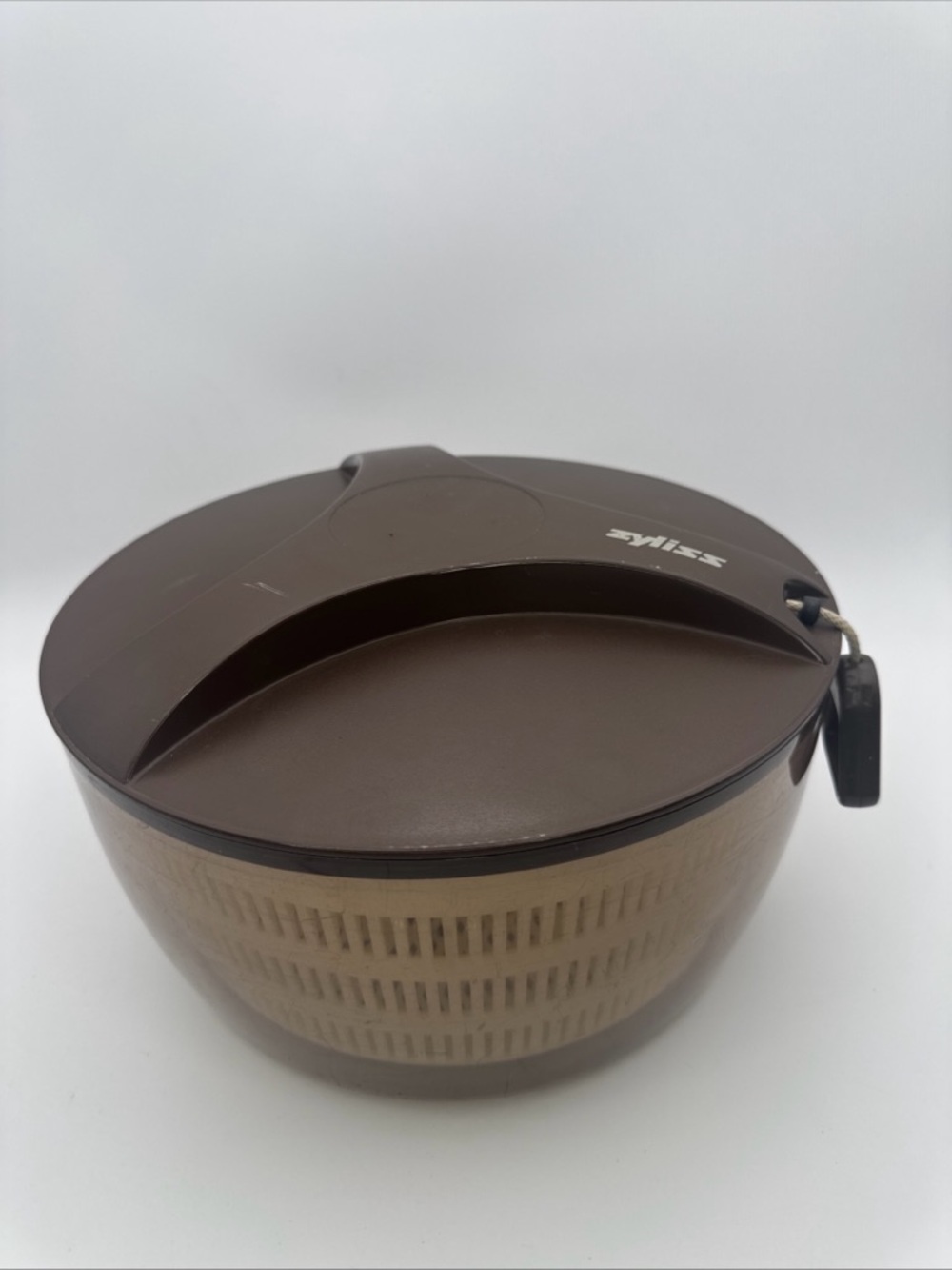 Zyliss Salad Spinner Large Brown Pull Cord Swiss Made